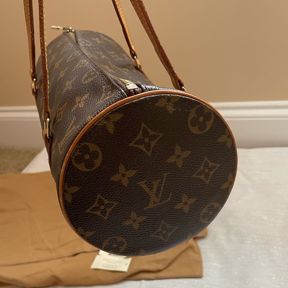 Authentic Louis Vuitton Papillon 26 - Picture 12 of 14